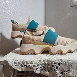 Sorel Women’s Kinetic Impact Strap Sneakers Bleache Ceramic- Size 9.5 M